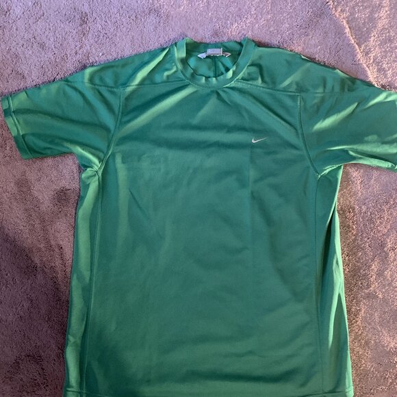 Y2K Essential‎ Nike T-Shirt - Picture 1 of 4